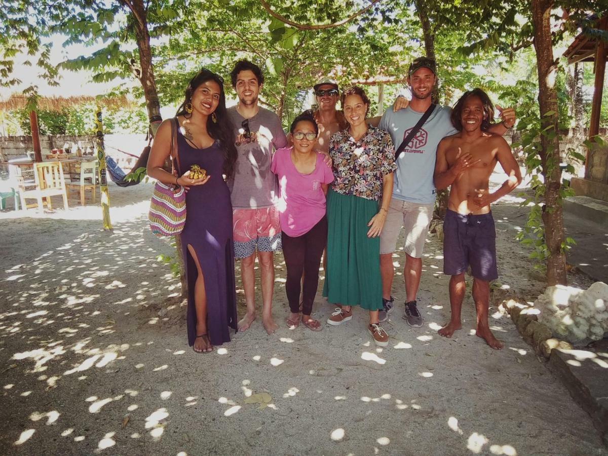 Harry'S Ocean House Watukarung Homestay Kalak エクステリア 写真